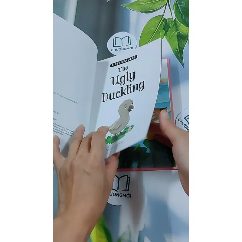 First Readers: The Ugly Duckling - Hans Christian Andersen 634455