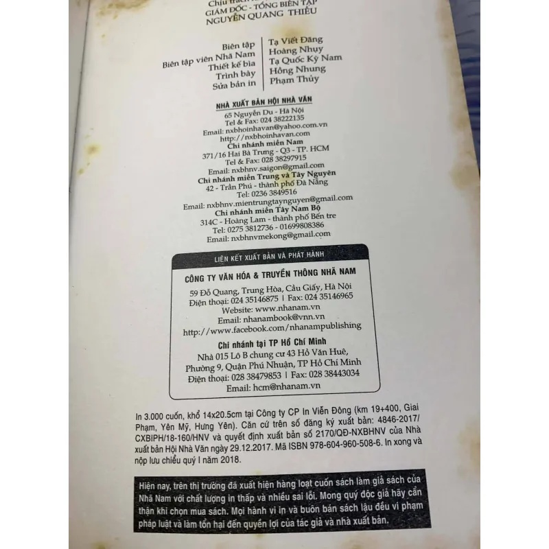 Đời Nhẹ Khôn Kham - Milan Kundera 731569