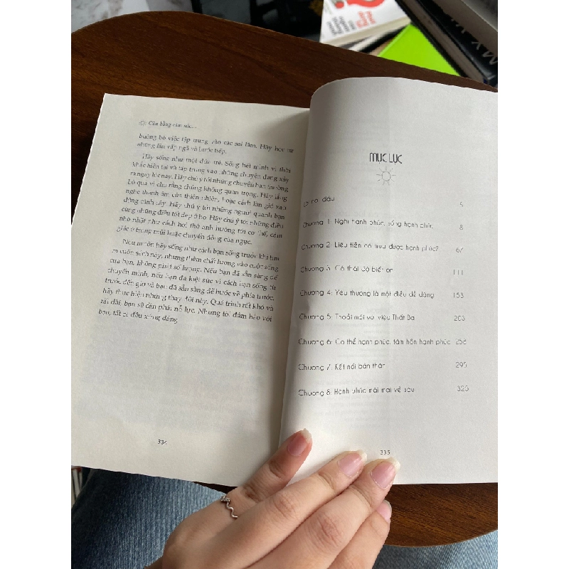Cân bằng cảm xúc cả lúc bão giông - Richard Nicholls 537707