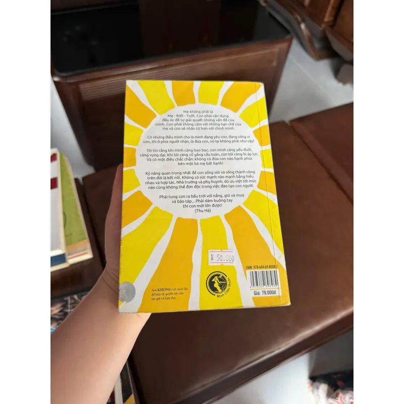 “Con Nghĩ Đi, Mẹ Không Biết!” – Thu Hà - K3 1008358