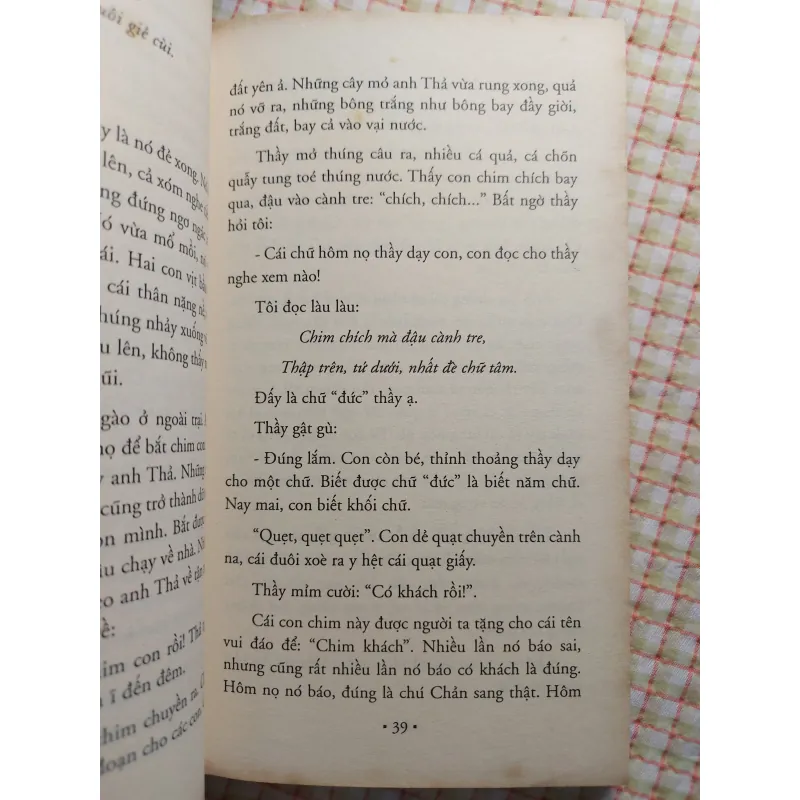 TUỔI THƠ IM LẶNG - DUY KHÁN 📚 Tác Phẩm Văn Học Chọn Lọc - Tủ Sách Vàng 763816