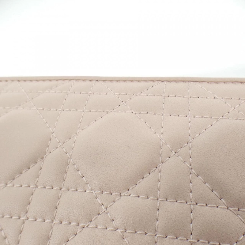 Ví Christian Dior Lady Dior Voyageur S0007ONMJ 622861