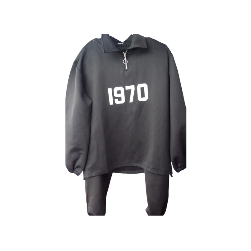 Bộ quần áo thời trang 1970 455359