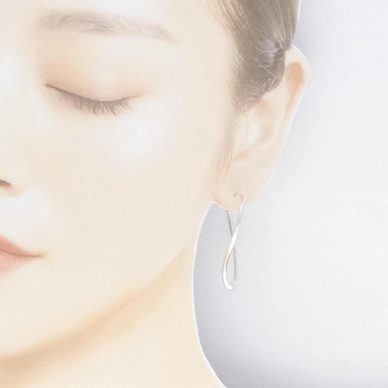 Bông tai hình trái tim mở Tiffany 666341