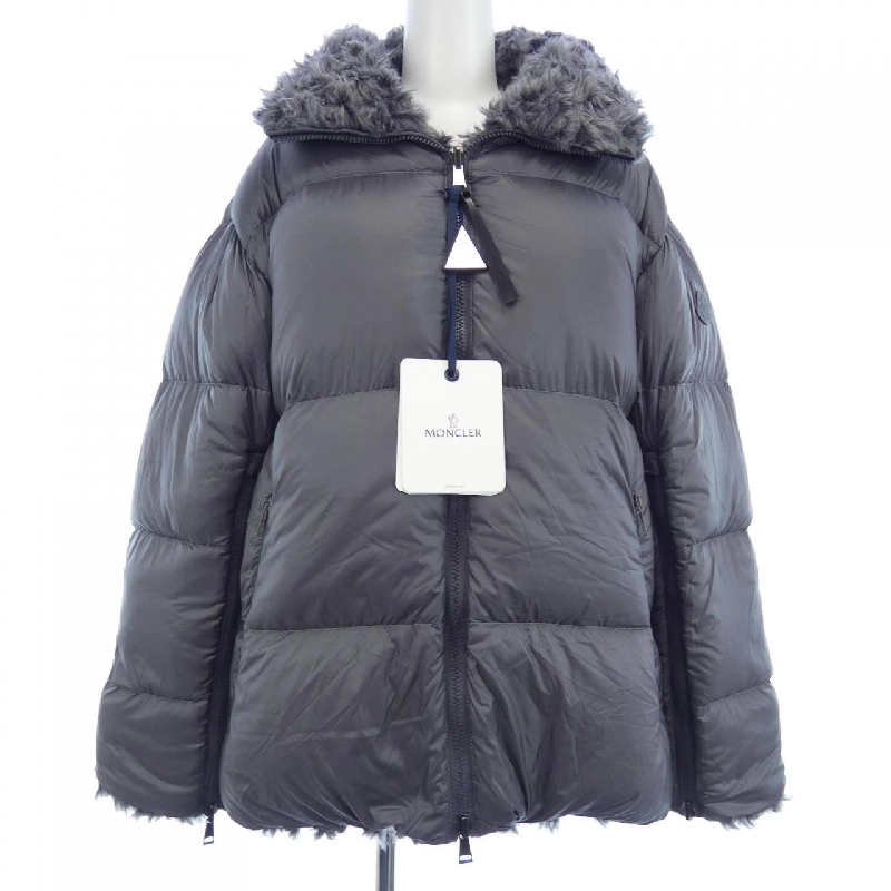 Áo khoác lông vũ MONCLER 643253