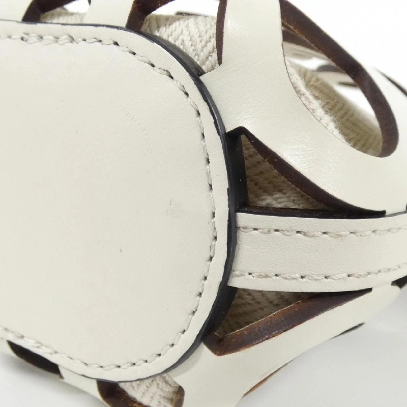 Túi đeo vai Loewe Anagram Cut Out Pocket C922Y62X07 611063