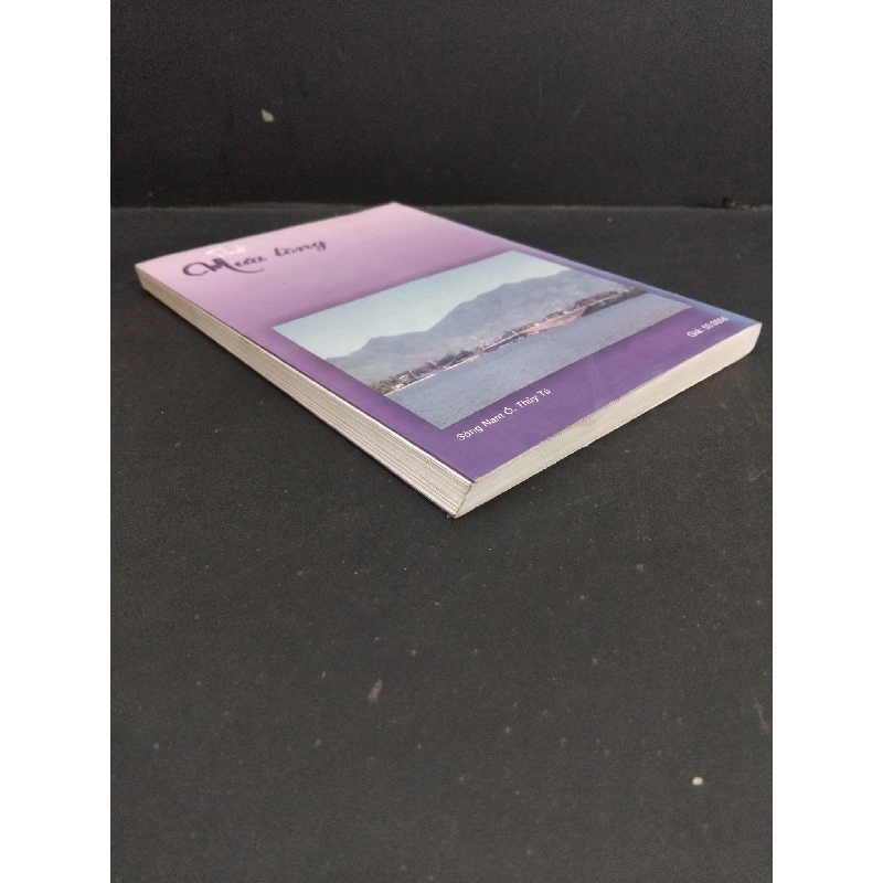 Mưa lòng mới 80% ố bẩn rách nhẹ bìa có chữ ký tác giả 2013 HCM2811 Trần Thị Kim Thoa VĂN HỌC 918105