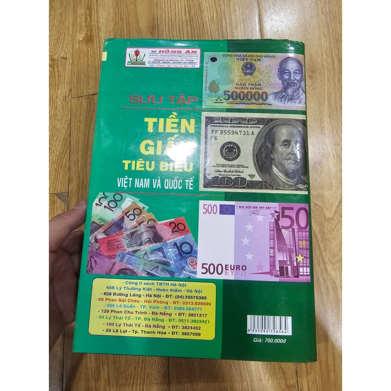 sưu tập tiền giấy tiêu biểu việt nam và quốc tế (bìa cứng,  in 1000q năm 2009)
400k 452615