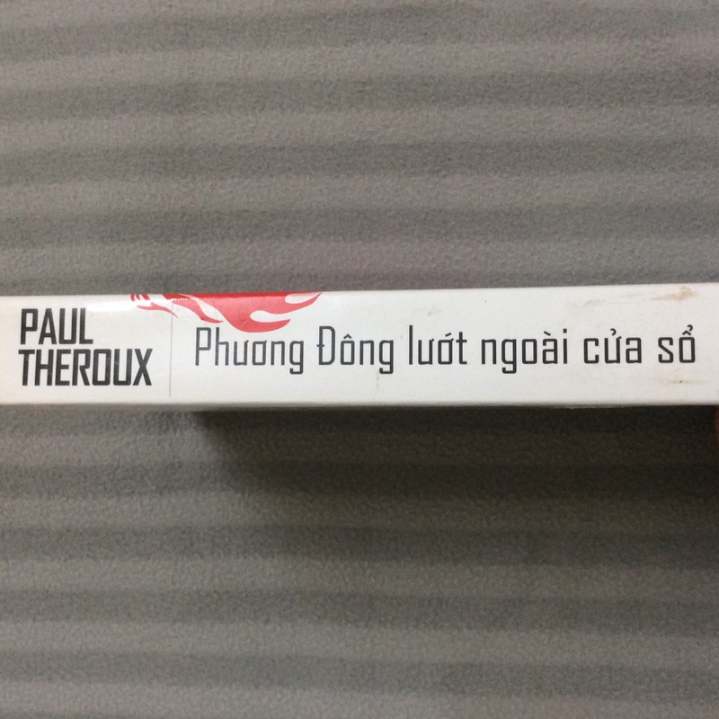 Phương Đông lướt ngoài cửa sổ – Paul Theroux 140674
