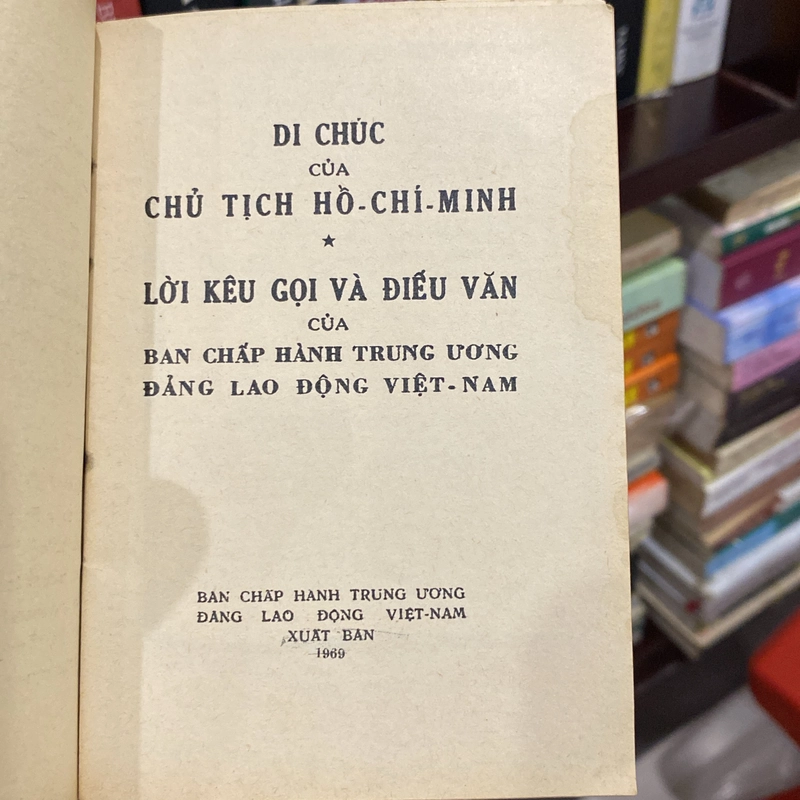 ĐỜI ĐỜI NHỚ ƠN CHỦ TỊCH HỒ CHÍ MINH VĨ ĐẠI, sách khổ nhỏ bỏ túi, xb 1969 551046