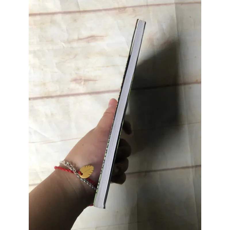 Sống Lưng Của Jess - Yamada Amy 800702