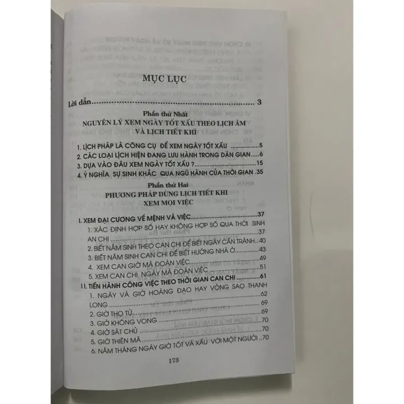 Sách - Cách Xem Ngày Tốt Xấu 788817