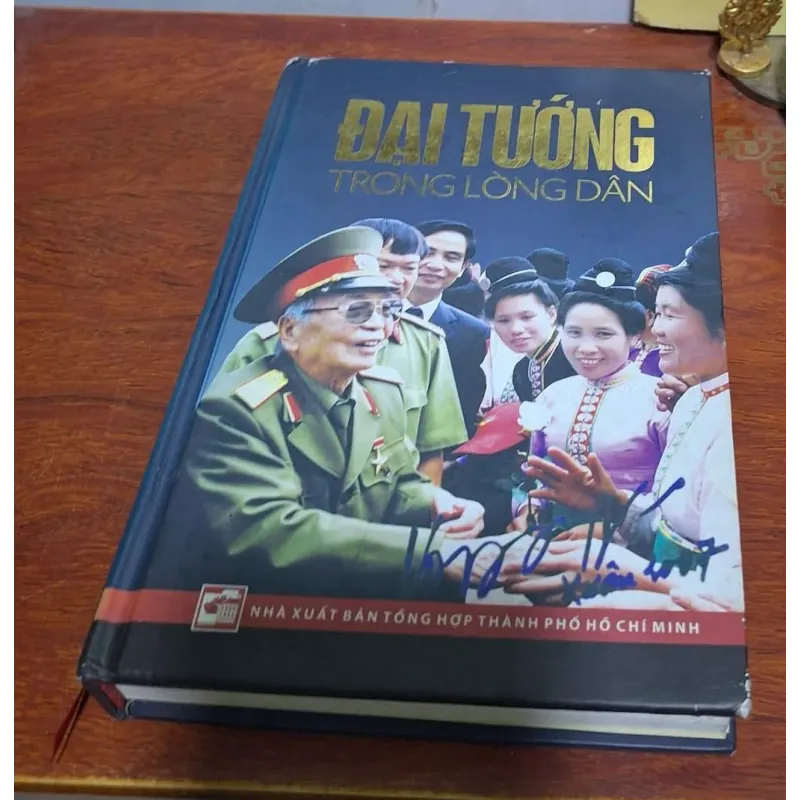 Đại tướng trong lòng dân 796431