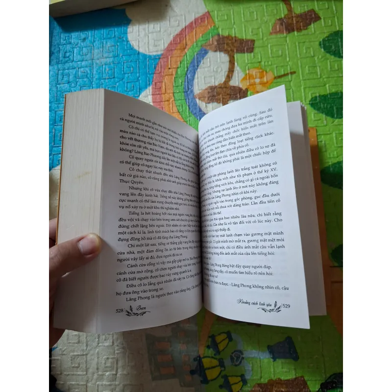 Khoảng Cách Tình Yêu 1002206