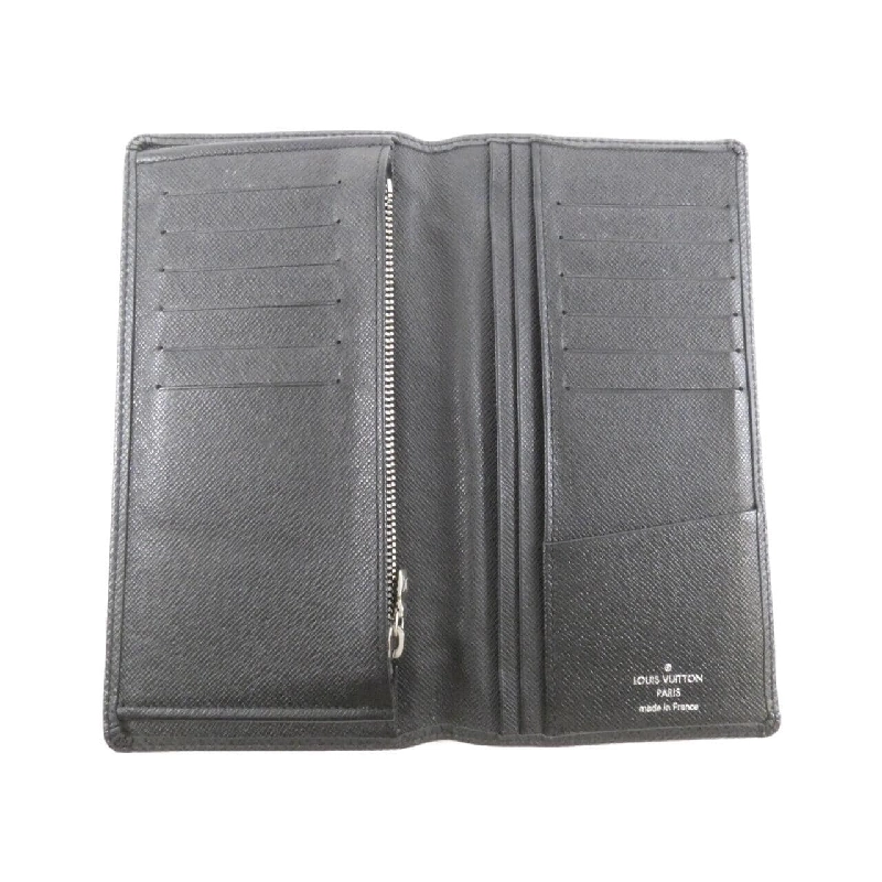 Ví Louis Vuitton Taiga Porte-Feuille Braz M32572 620901