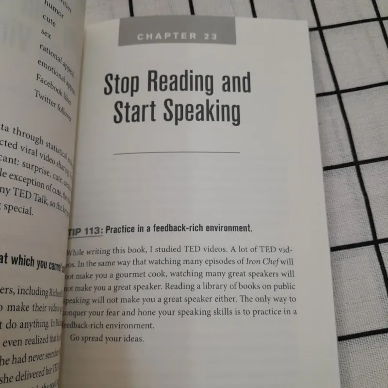 Sách ngoại văn Anh- HOW TO DELIVER A TED TALK- Tg. Jeremey Donovan.  934153