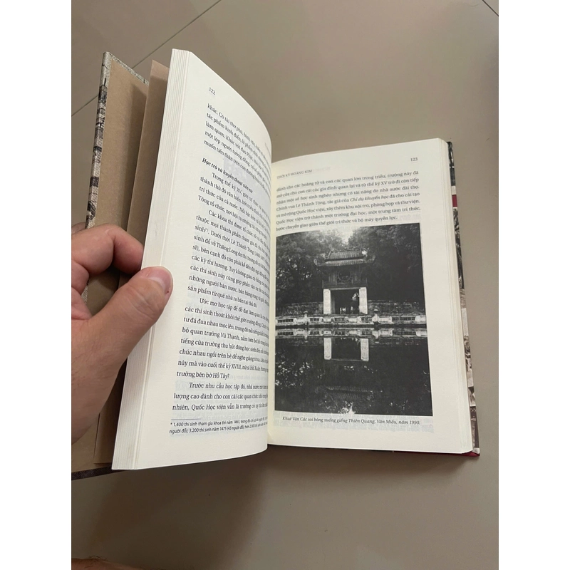 [Phiên Chợ Sách Cũ] Lịch sử Hà Nội (Bìa cứng) 2010 - Philippe Papin -(Hoi) 467978