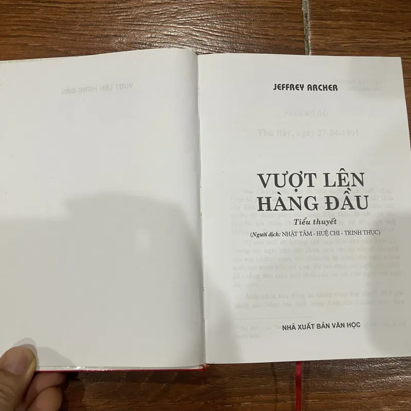 Vượt Lên Hàng Đầu - JEFFREY ARCHER (9) 956891