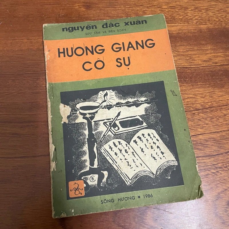 II Tựa sách: Hương Giang Cố Sự - Nguyễn Đắc Xuân - 1986 433385