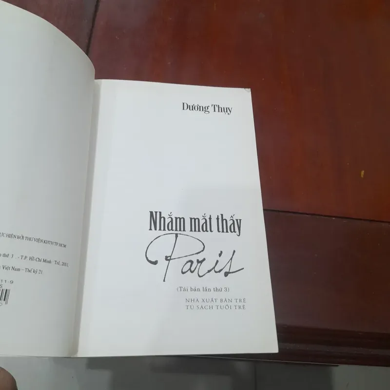 Dương Thụy - NHẮM MẮT THẤY PARIS 705155