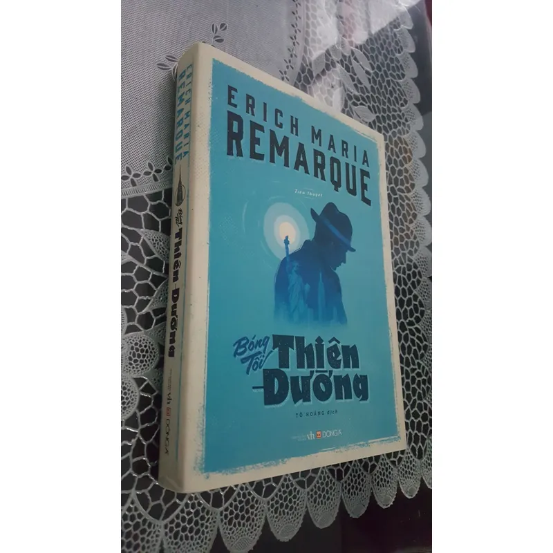 Bóng tối thiên đường - Eric Maria Remarque 703663