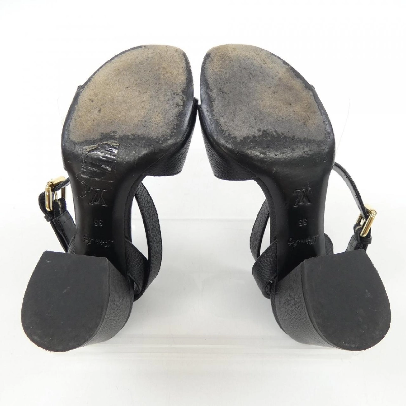 Giày sandal dòng Rockit của Louis Vuitton - Hàng hiệu Authentic 829431