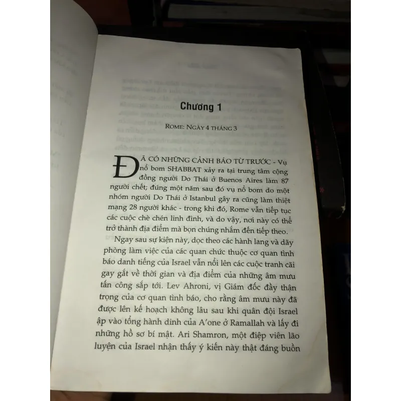 Hoả thần - Daniel Silva 993811