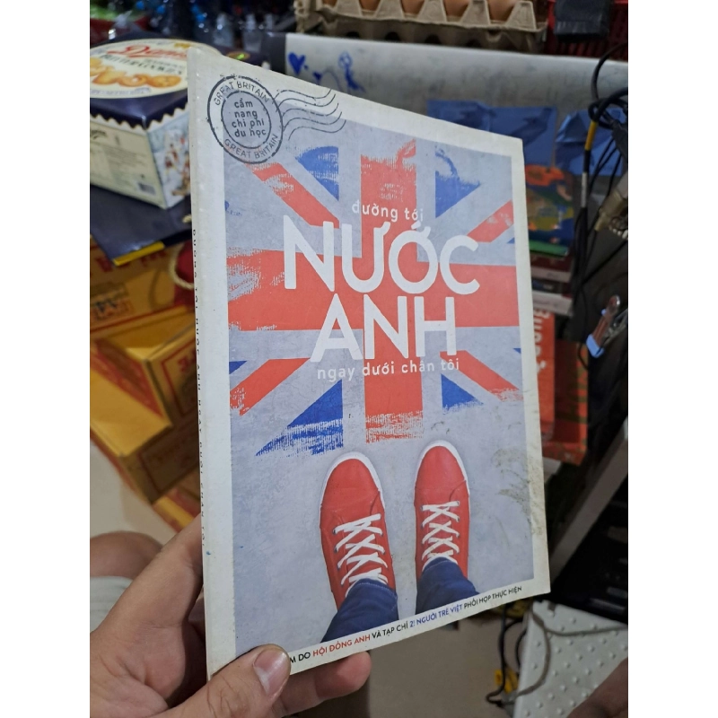 Đường Tới Nước Anh Ngay Dưới Chân Tôi - mới 90% - VĂN HỌC - HMT3012 921383