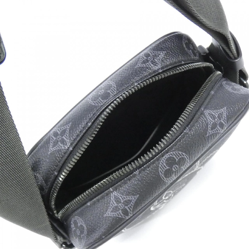 Túi xách vai Louis Vuitton Monogram Eclipse Danube 2018PF M43677 - Hàng hiệu Chính hãng 768104