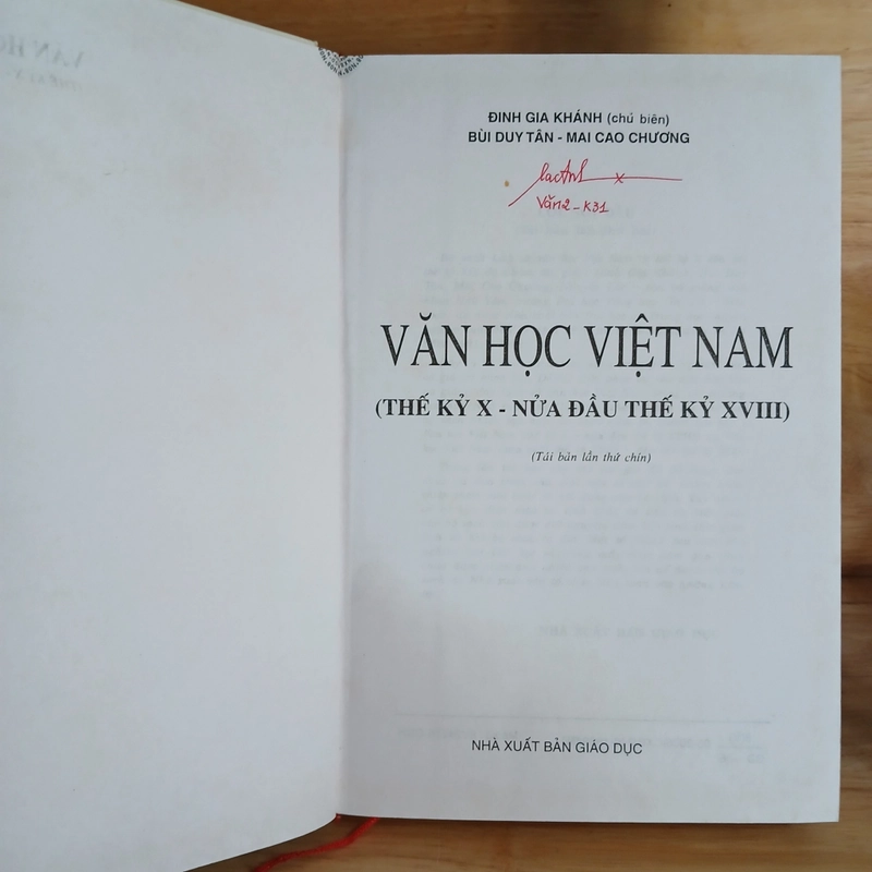 Văn Học Việt Nam (Thế Kỷ X - Nửa Đầu Thế Kỷ XVIII) - Đinh Gia Khánh chủ biên 450635