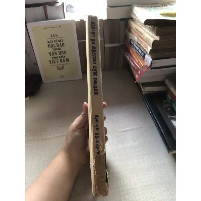 Những mẩu chuyện về Lê Nin_A-lếch-xan-đrơ Cô-nô-nốp 971311