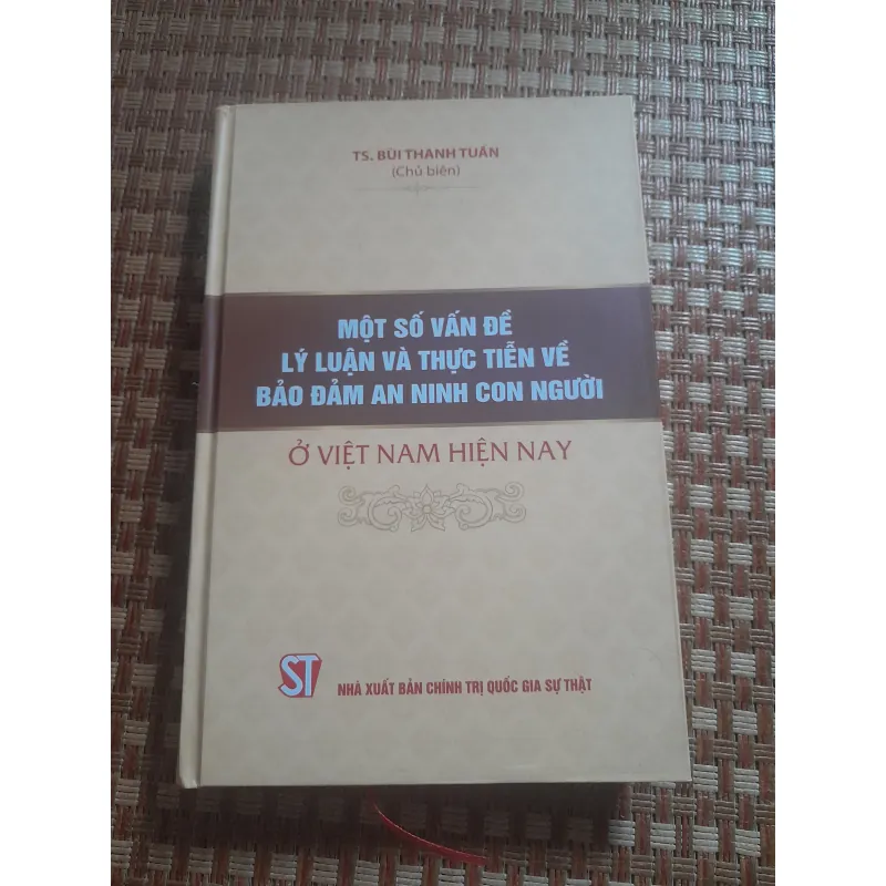 BẢO ĐẢO AN NINH CON NGƯỜI Ở VIỆT NAM 932707