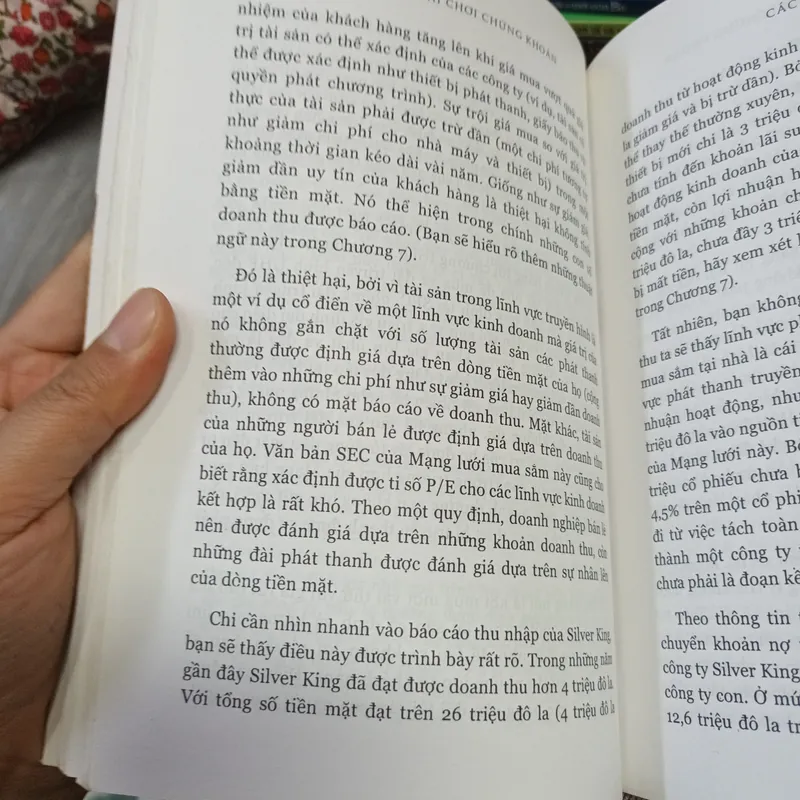 Trở Thành Thiên Tài Chơi Chứng Khoán - Joel Green Blatt 731401