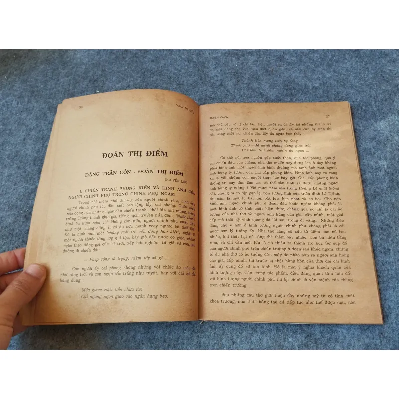 BÀ HUYỆN THANH QUAN. ĐOÀN THỊ ĐIỂM. NGUYỄN GIA THIỀU 719973