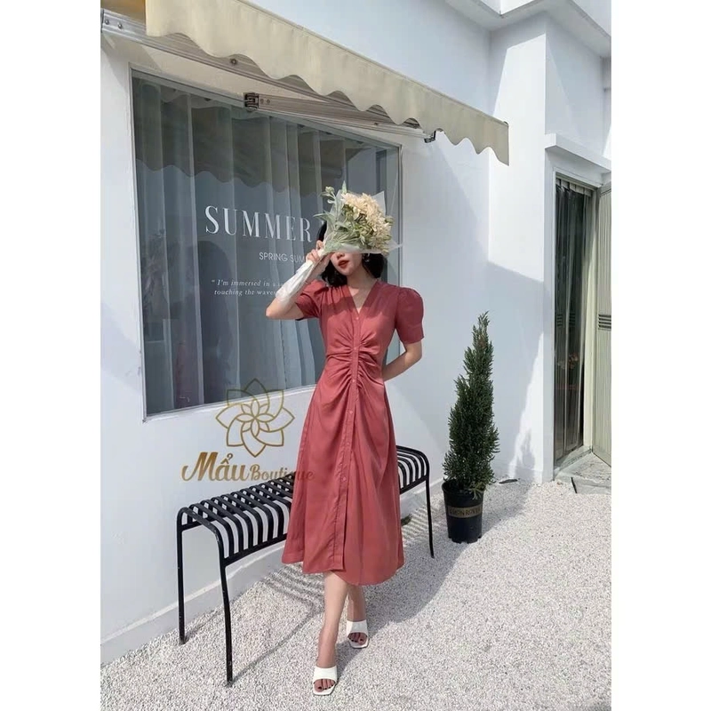 Pass Váy thiết kế MAU boutique cổ V nhún eo – tôn dáng, sang xinh nhẹ nhàng  476855