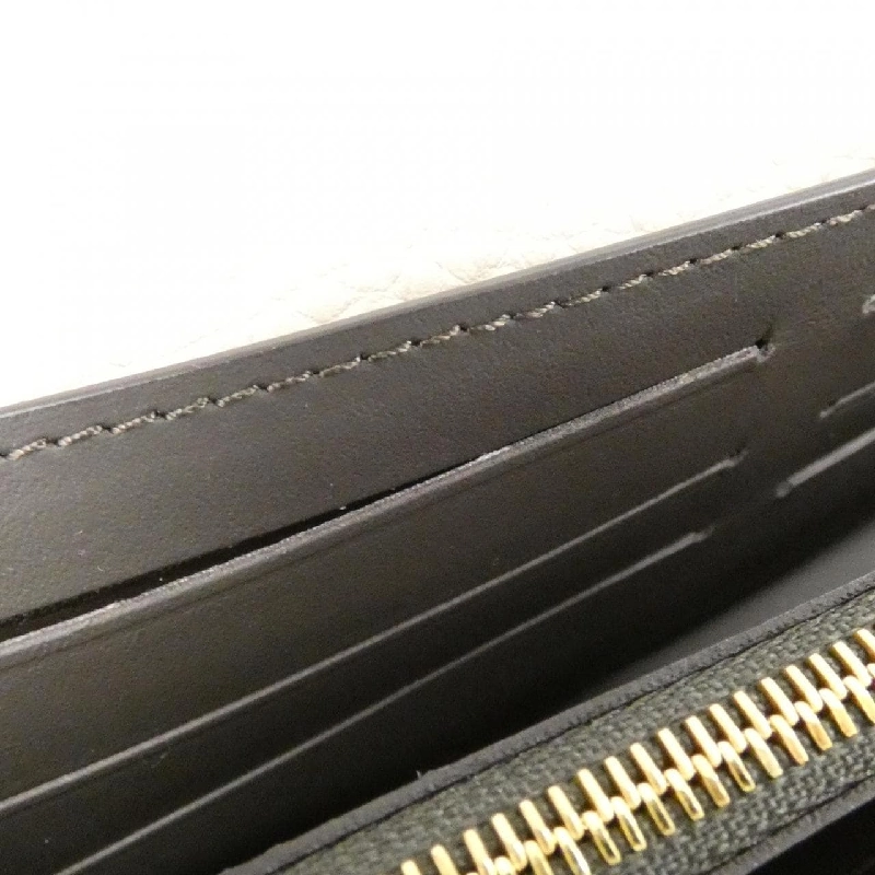 Ví Louis Vuitton Portefeuille Capucines M61249 621929