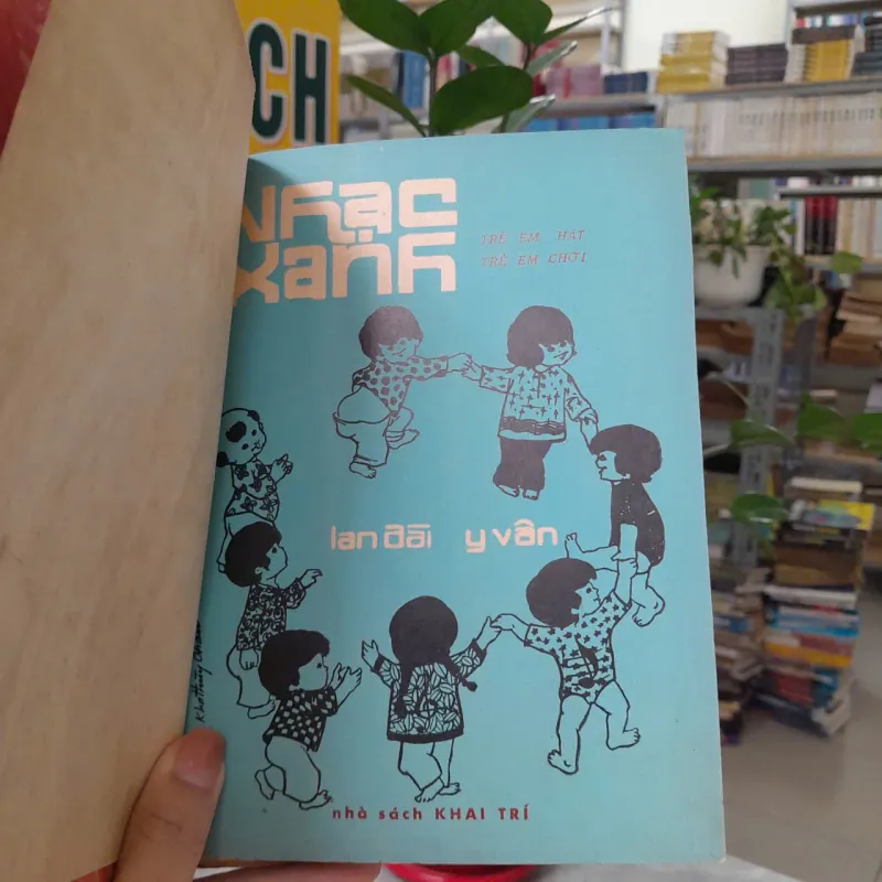 NHẠC XANH - LAN ĐÀI, Y VÂN 973102