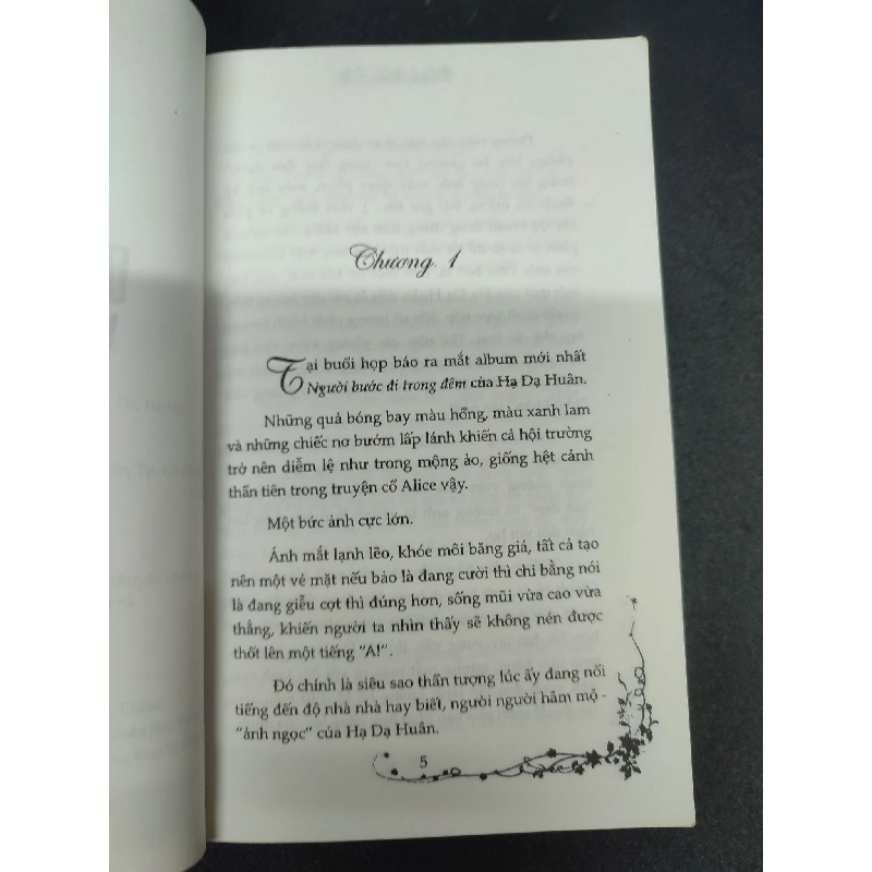 Dư vị trà chiều năm 2010 mới 80% bẩn ố nhẹ HCM2902 văn học 913397