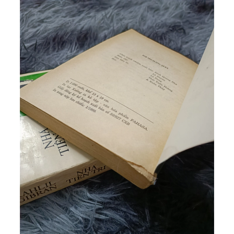 Rời nẻo đường quen (John Steinbeck) 472807