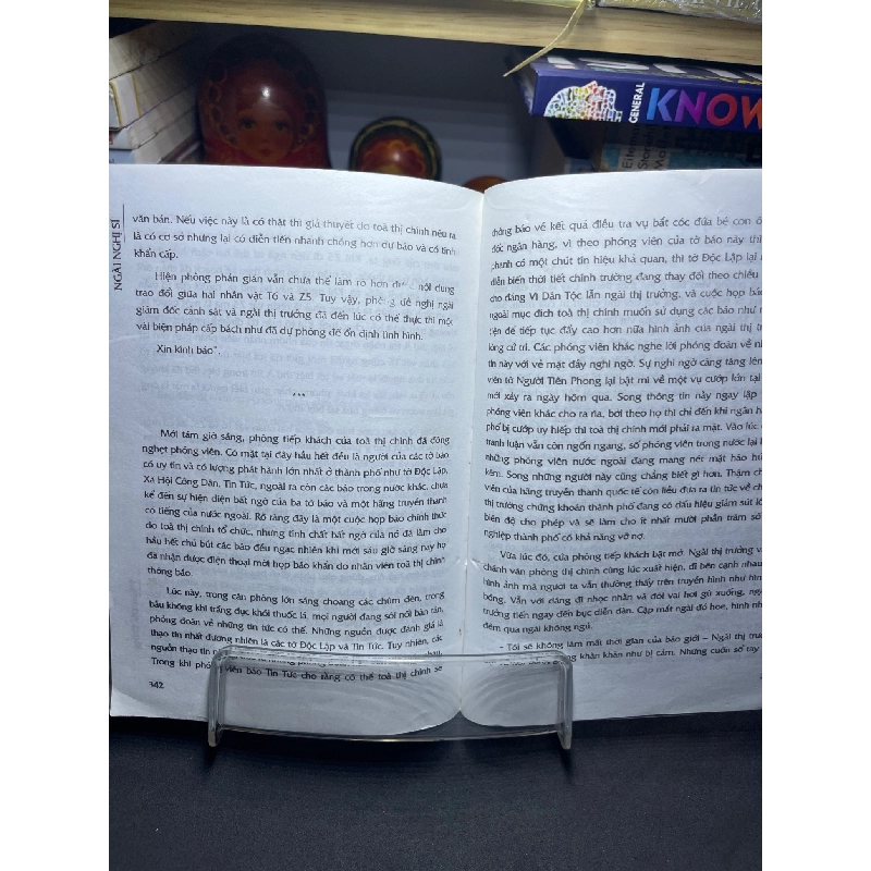 Ngài nghị sĩ 2006 mới 70% ố bẩn nhẹ Phạm Chí Dũng HPB0906 SÁCH VĂN HỌC 915266