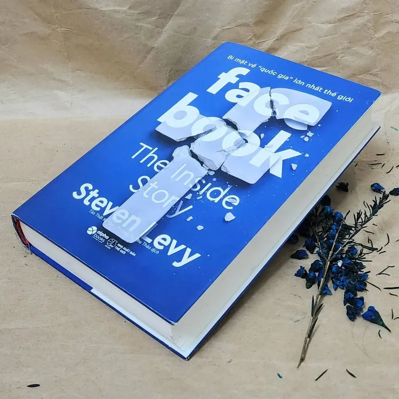 FACEBOOK - THE INSIDE STORY (Steven Levy) - bìa cứng & đẹp 731349