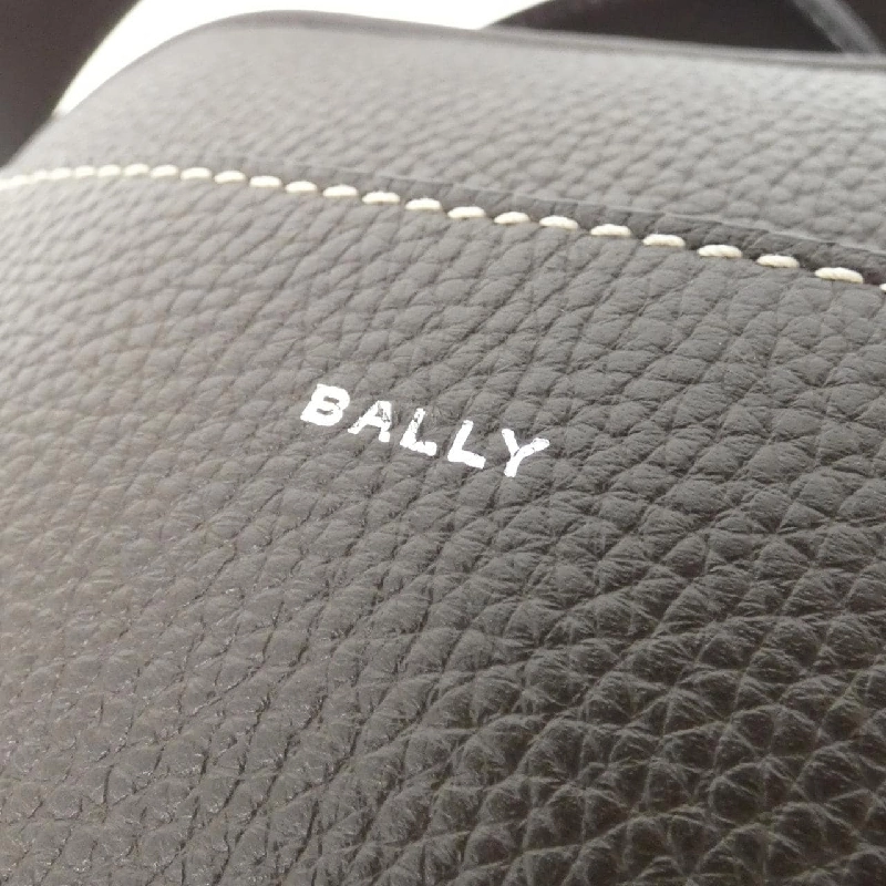 【Sản phẩm mới】Túi OEDEN CROSS của Bally 618188