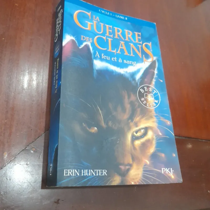 Erin Hunter - LA GUERRE DES CLANS Cycle I - Livre II À feu et à sang 792016