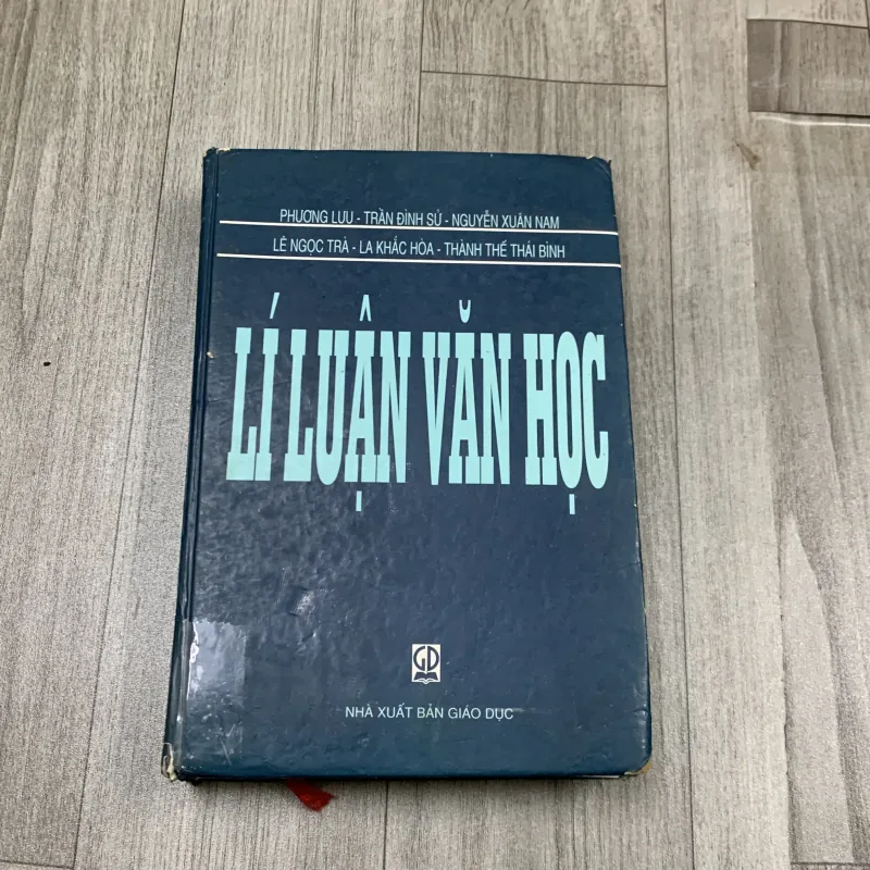 Lí luận văn học. 1a1 777781