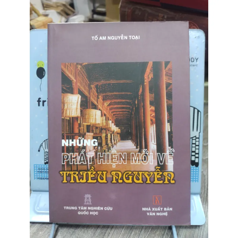 Sách: Những phát hiện mới về triều Nguyễn - TG: Tố Am Nguyễn Toại (A2) 752492