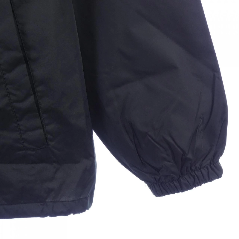 Áo khoác PLUTO - Hàng hiệu Authentic 896826