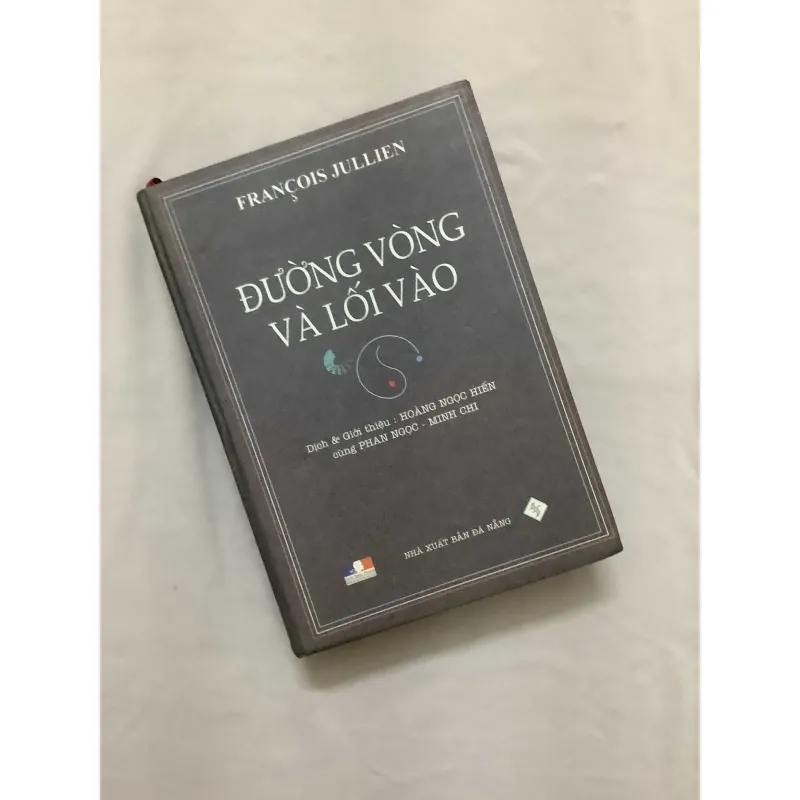 Đường Vòng Và Lối Vào (Bìa Cứng) 687441