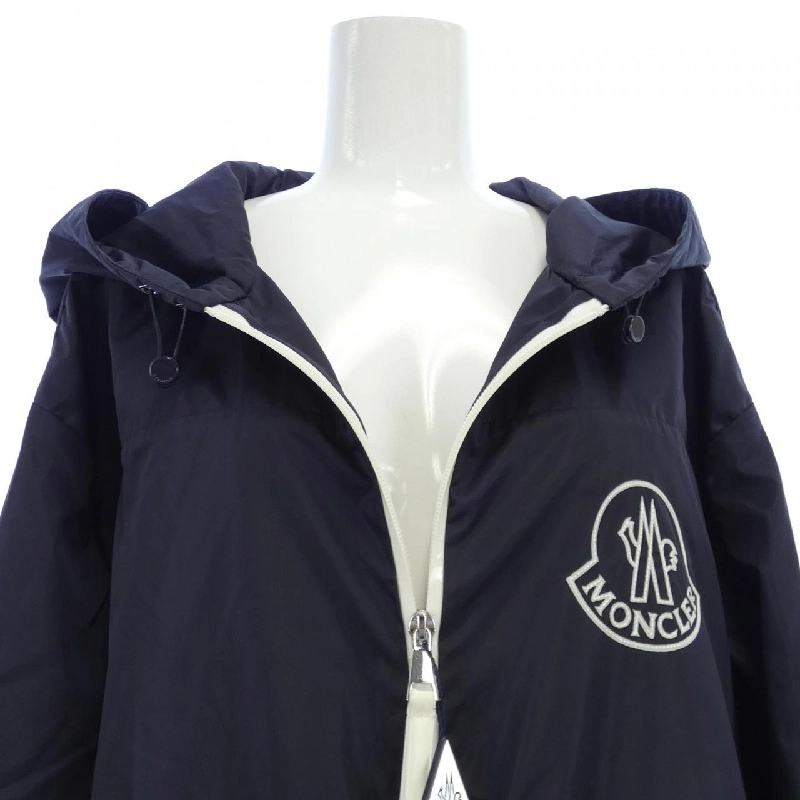 【Khuyến mãi】Áo khoác MONCLER 642219