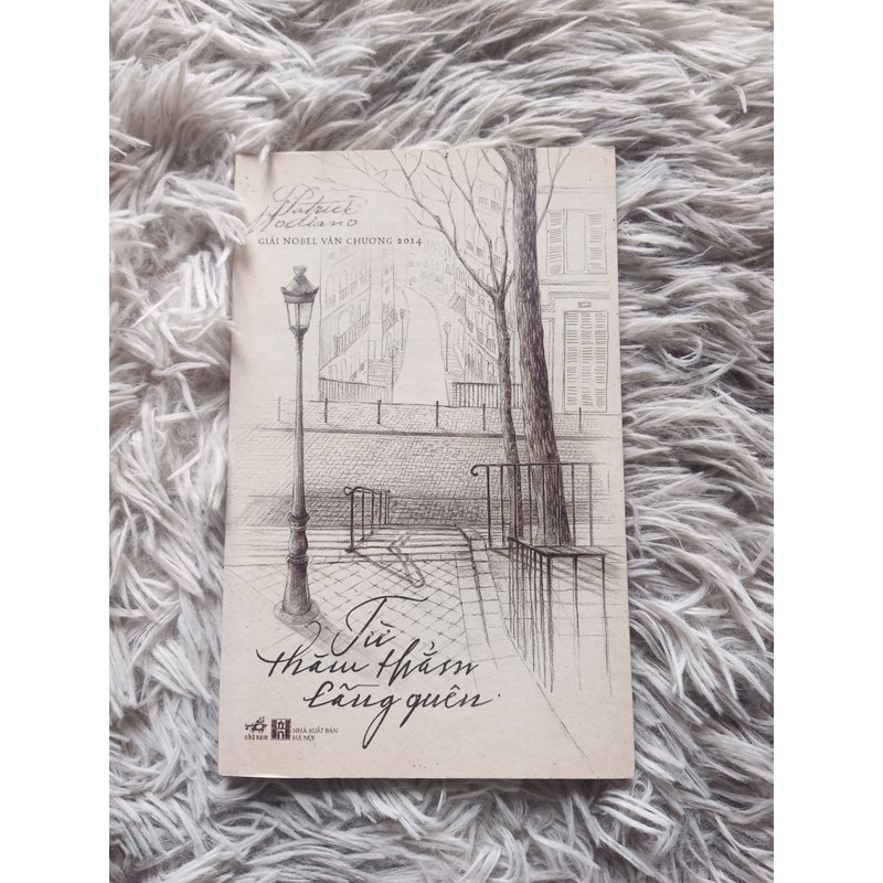 Từ thăm thẳm lãng quên - Patrick Modiano 155489