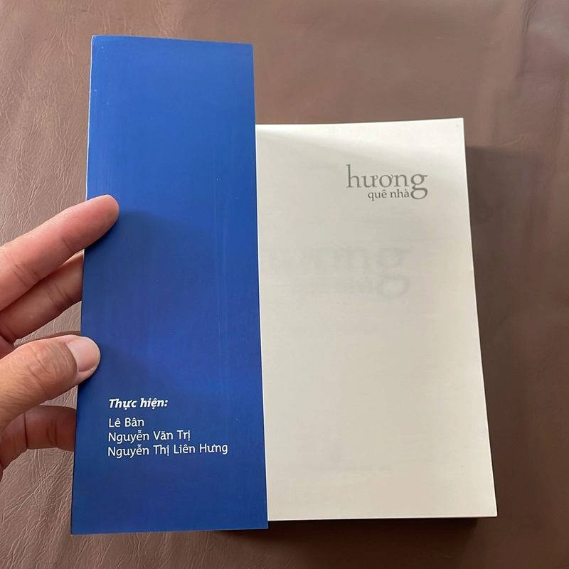 II Tựa Sách: Hương Quê Nhà - Ái Hữu Cựu Học Sinh Nguyễn Hoàng _ Sài Gòn - 2020, 2023 523382